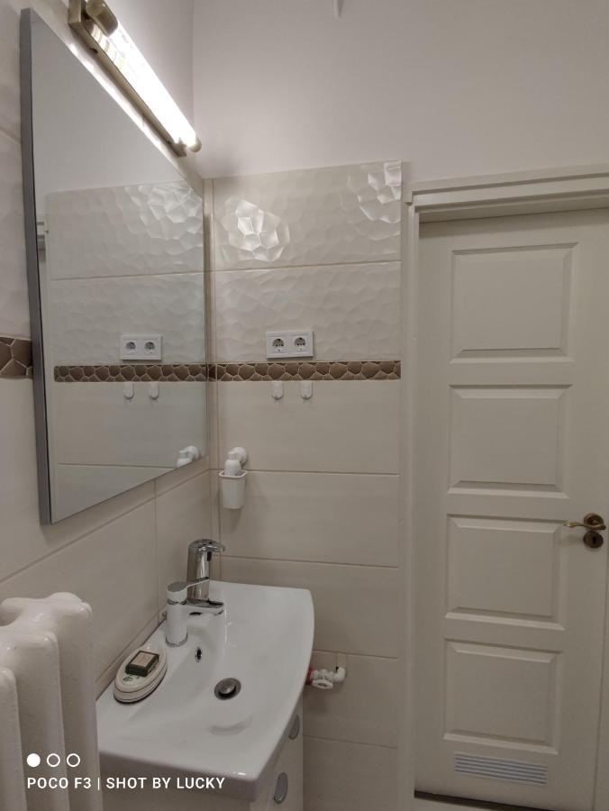 Central Palace Apartman Дебрецен Екстериор снимка